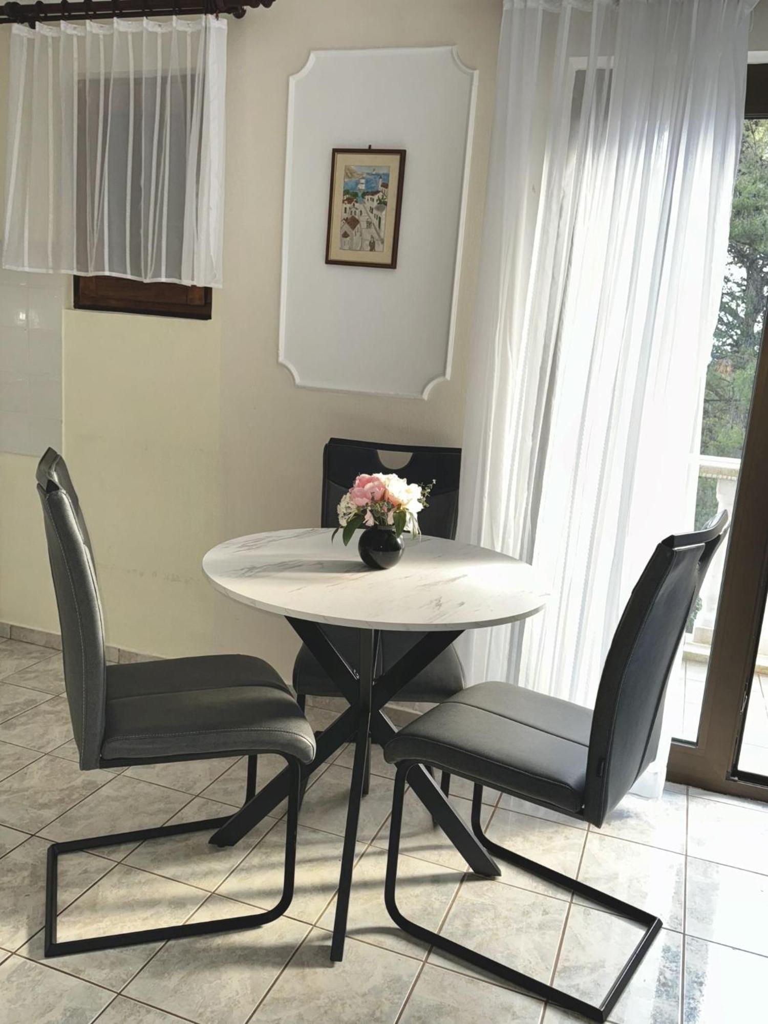Apartments And Room Makaj Basina Екстер'єр фото