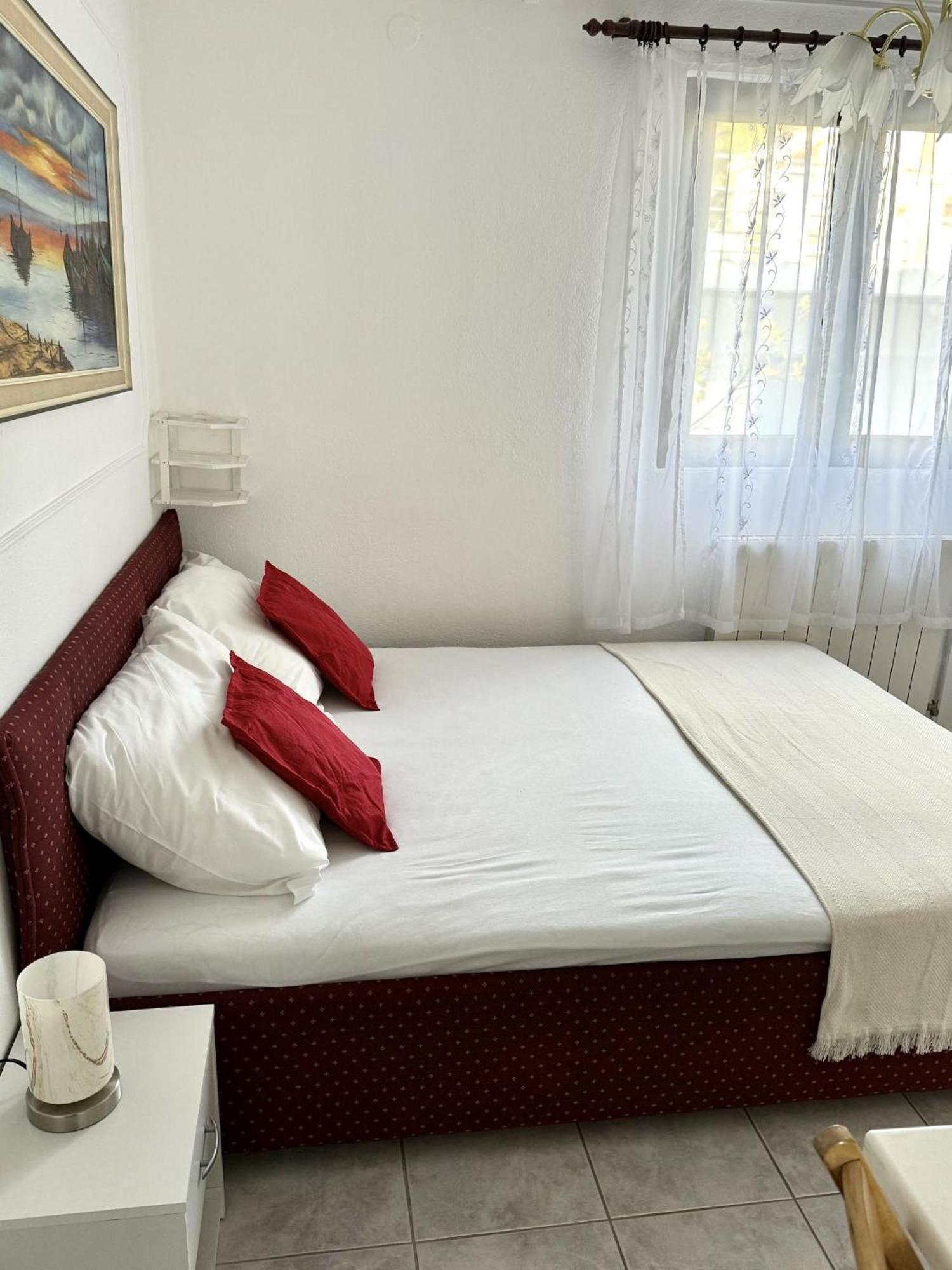 Apartments And Room Makaj Basina Екстер'єр фото